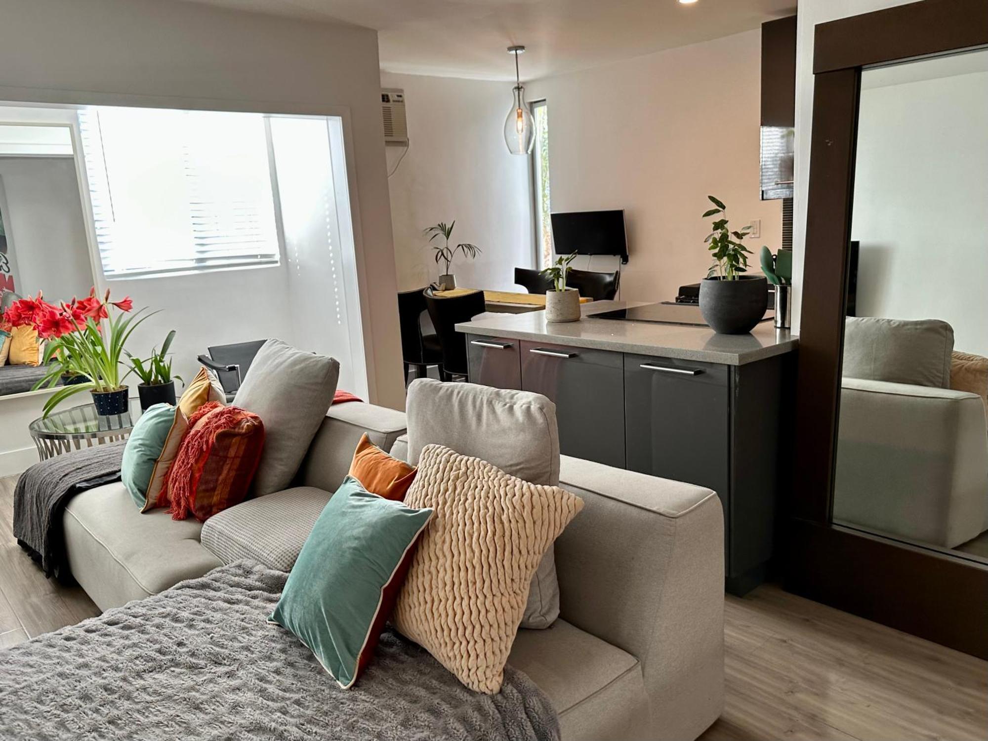 Hemingway By Luca - Free Parking Apartment ลอสแอนเจลิส ภายนอก รูปภาพ